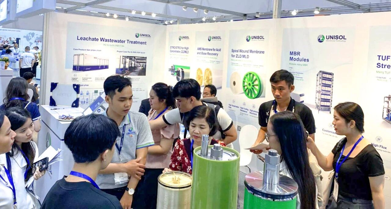 �����Ĥ��Ĥ���չʾ